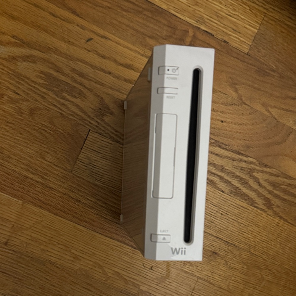 Nintendo Wii Gaming Console - White